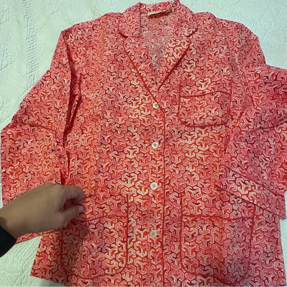 Tory Burch Long Sleeve Pajamas with Gift Box - Picture 2 of 11